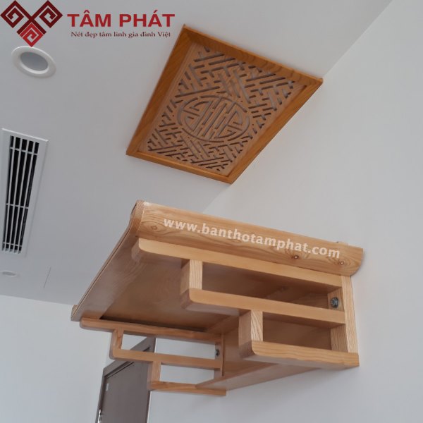 Bàn Thờ Treo Tường TT011 Mẫu bàn thờ treo tương màu sáng gỗ Sồi