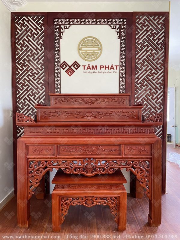 Bàn thờ tam cấp làm bằng gỗ Gõ